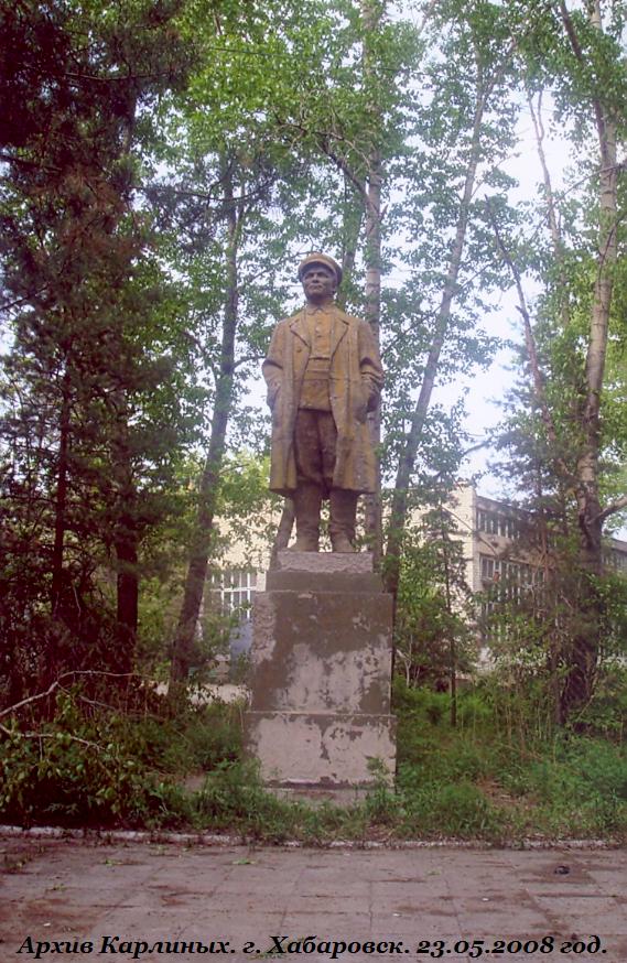 6589 Памятник С.М. Кирову.JPG