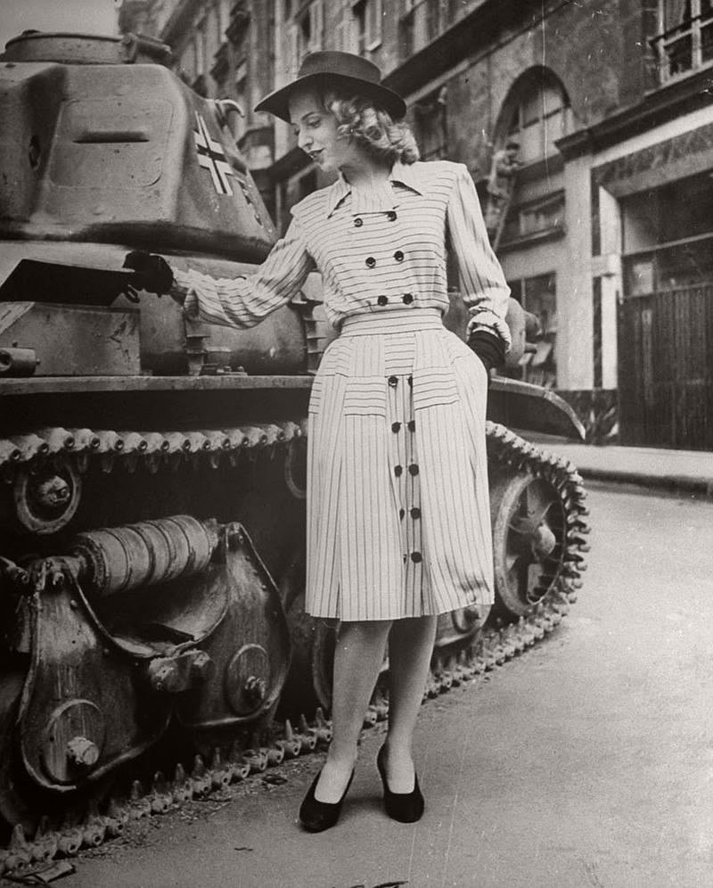 bob-landry-vintage-fashion-in-paris-1944-09.jpg