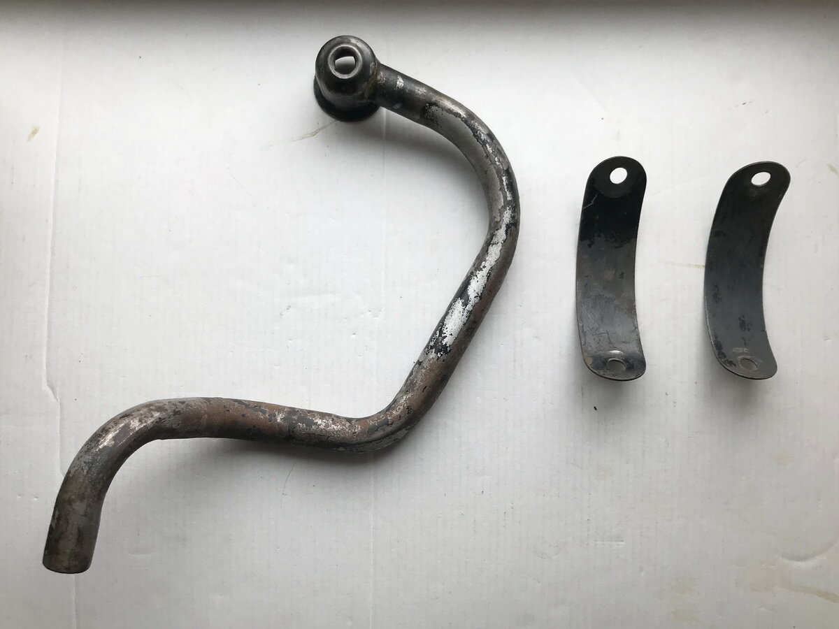 Трубка картерных газов.jpg